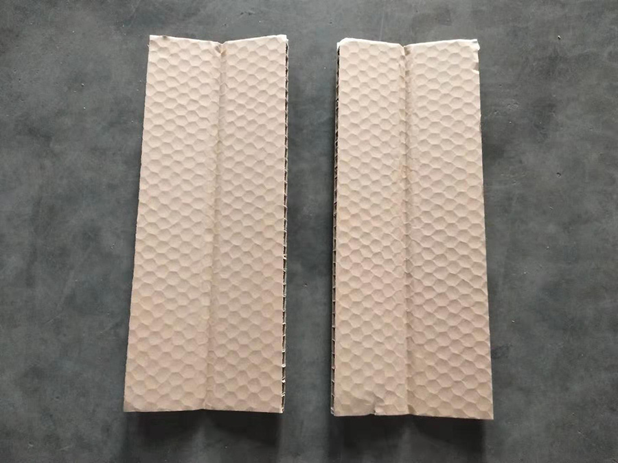 紙蜂窩護(hù)邊